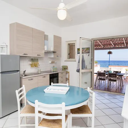 Апартаменты Casa Angela Lipari *