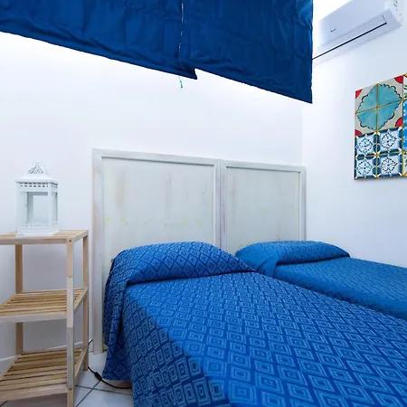 Casa Angela Lipari Каннето